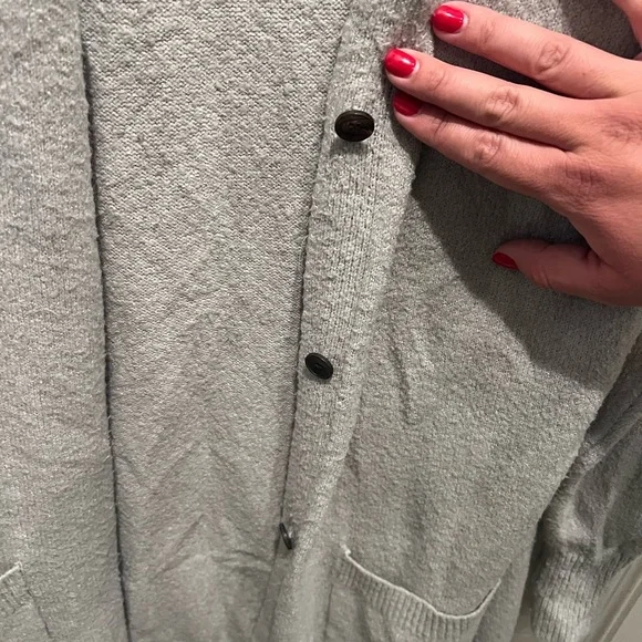 True Craft Large Gray Knit Cardigan Sweater - Picture 5 of 10